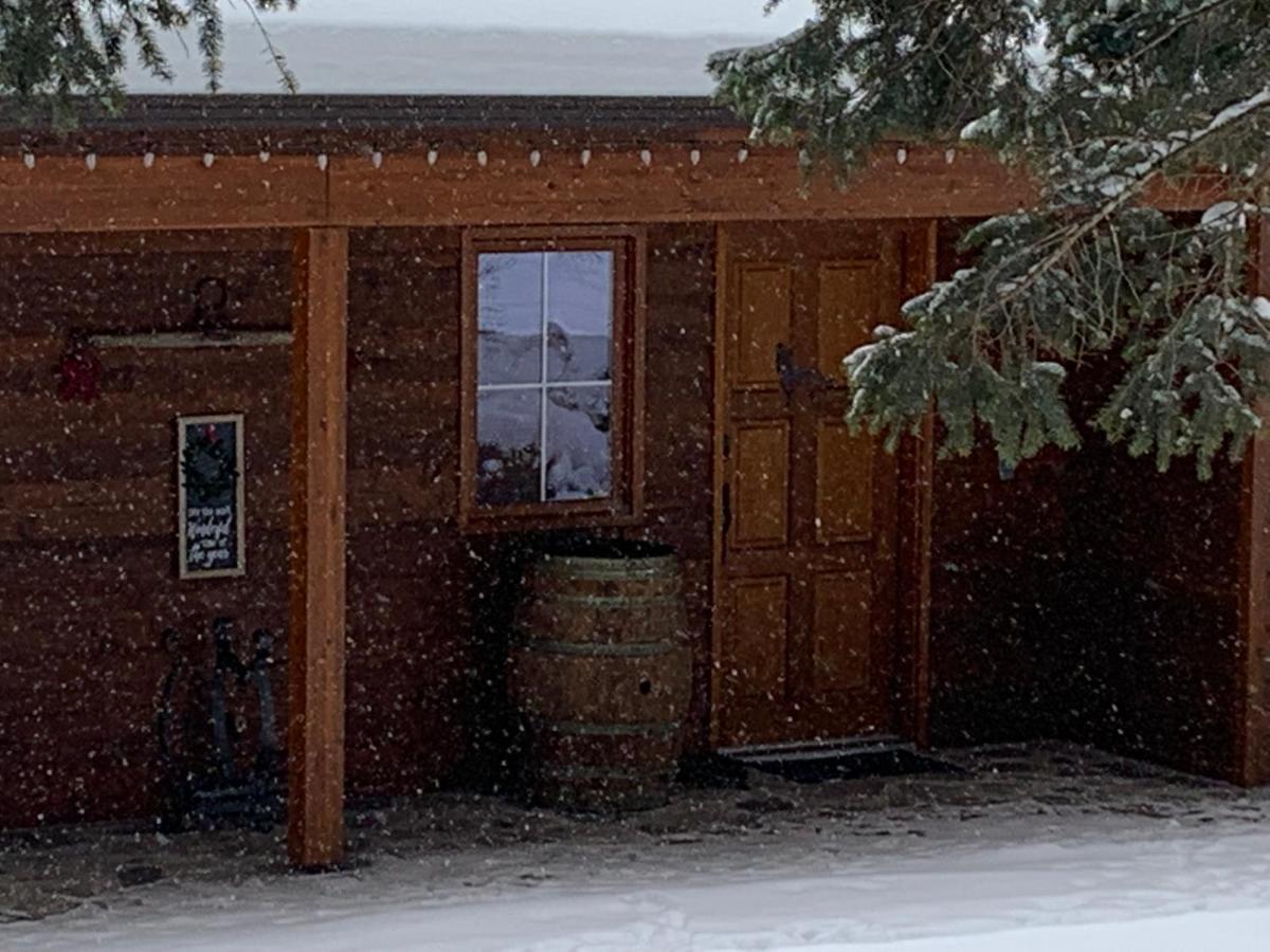 The Horse Lake Inn Lone Butte Exterior photo